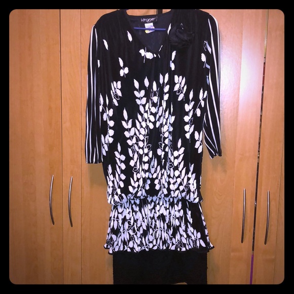 🦢🖤🦢Vintage Elegance - Picture 2 of 10